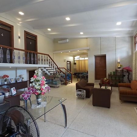 Residencia Marfel Hotel Tacloban Buitenkant foto